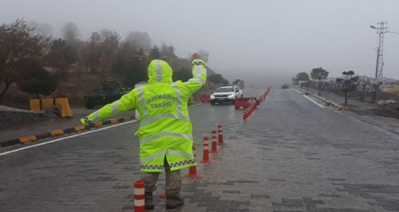 Elazığ'da kış lastiği denetimleri başladı