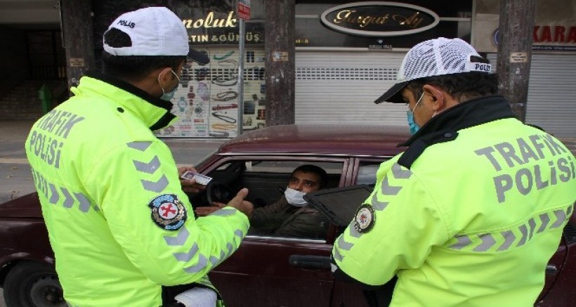İZİNSİZ SOKAĞA ÇIKTILAR, HİÇBİRİNİN MAZERETİ CEZADAN KURTARMADI