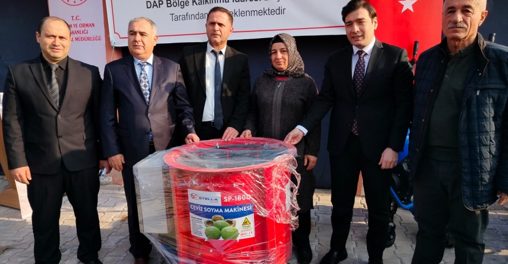 Keban’da Çiftçilere Tarımsal Makine Desteği: DAP Projesi Kapsamında Dağıtım Töreni Gerçekleştirildi