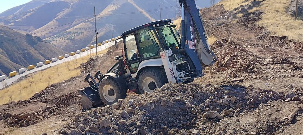 Keban’da Temiz İçme Suyu Projesi Hayata Geçti: 4.900 Metre Asbestli Boru Değişecek, Tüm Mahallelere Ayrı Vanalı Yeni Şebeke Kurulacak