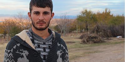 20 YAŞINDAKİ HÜSEYİN ÖZDEMİR KÖY HAYATI ADINA GAZETEMİZE KONUŞTU