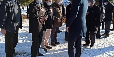 KEBAN İLÇE KAYMAKAMI HASAN AKBULUT ŞEHİT POLİS MEMURU EYÜP OĞUZ'UN ANNESİNİN CENAZE MERASİMİNE KATILDI