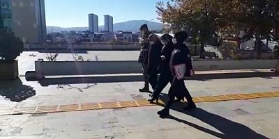 MAĞAZADAN HIRSIZLIK YAPAN SABIKALI 2 ŞÜPHELİ YAKALANDI